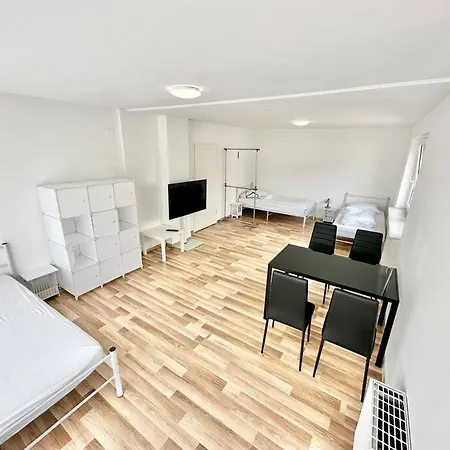 Apartment Lakeview Terrace *